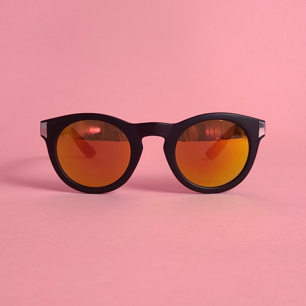 Cute round sunglasses